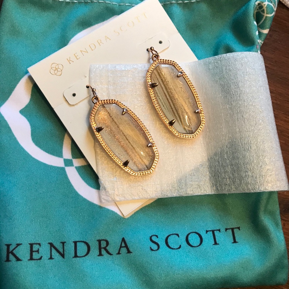 Kendra Scott Elle earrings